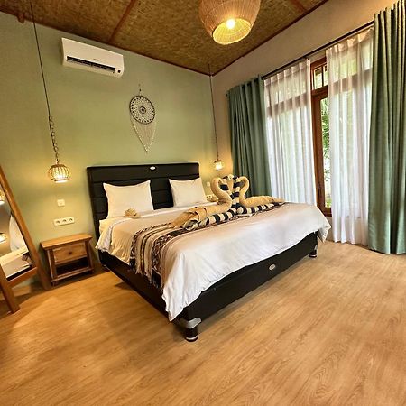 Sunny Rose Bungalows Gili Air - Adults Only Buitenkant foto
