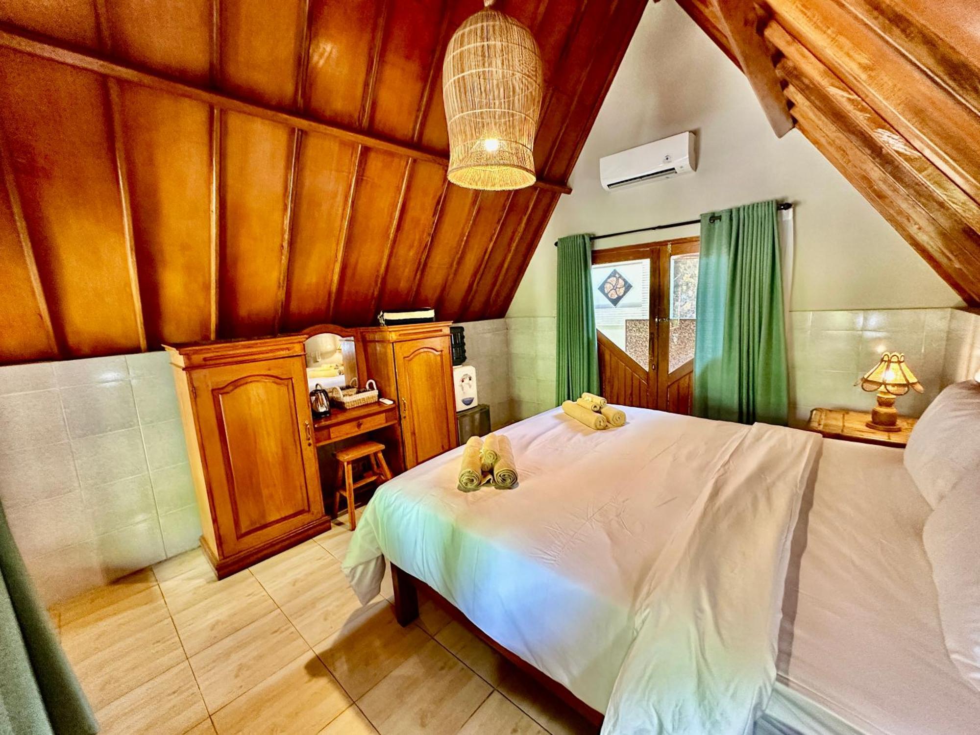 Sunny Rose Bungalows Gili Air - Adults Only Buitenkant foto