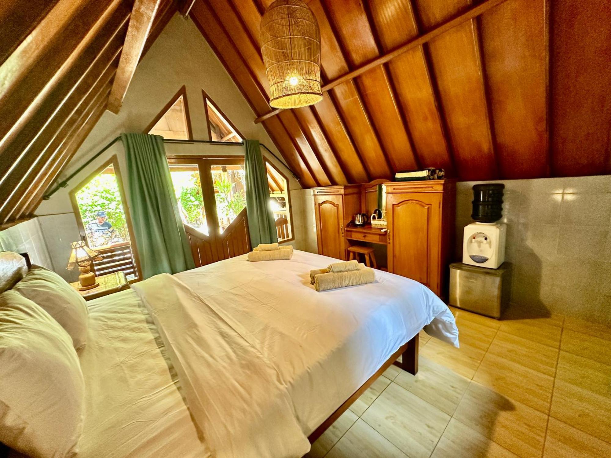 Sunny Rose Bungalows Gili Air - Adults Only Buitenkant foto