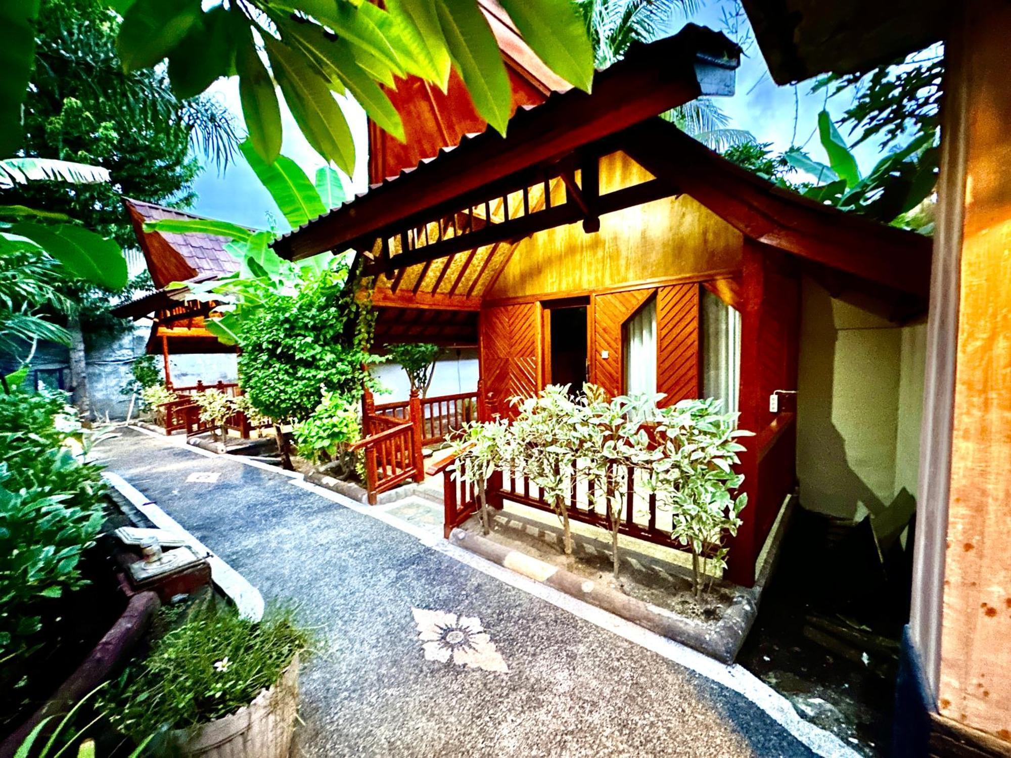 Sunny Rose Bungalows Gili Air - Adults Only Buitenkant foto