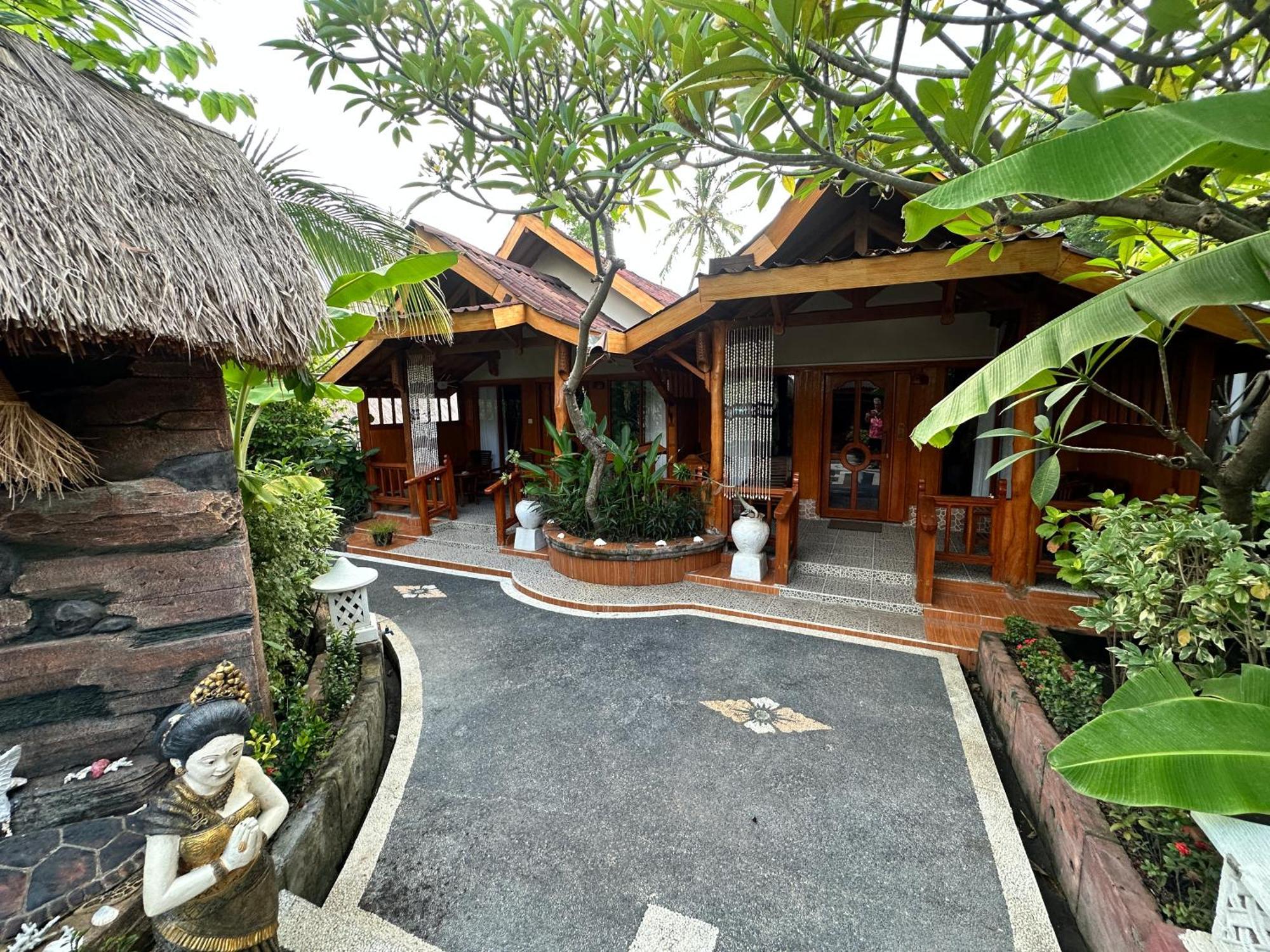 Sunny Rose Bungalows Gili Air - Adults Only Buitenkant foto