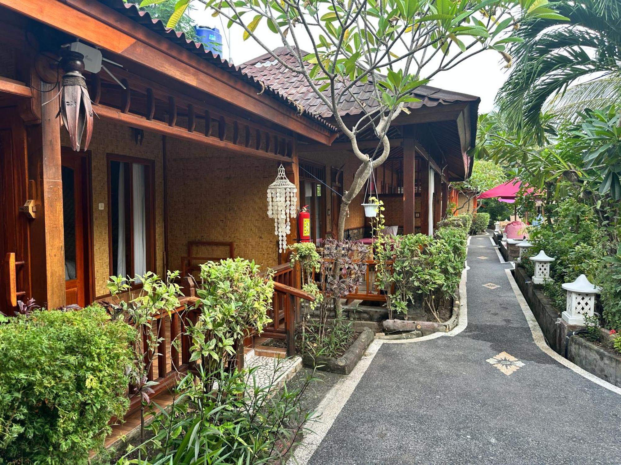 Sunny Rose Bungalows Gili Air - Adults Only Buitenkant foto