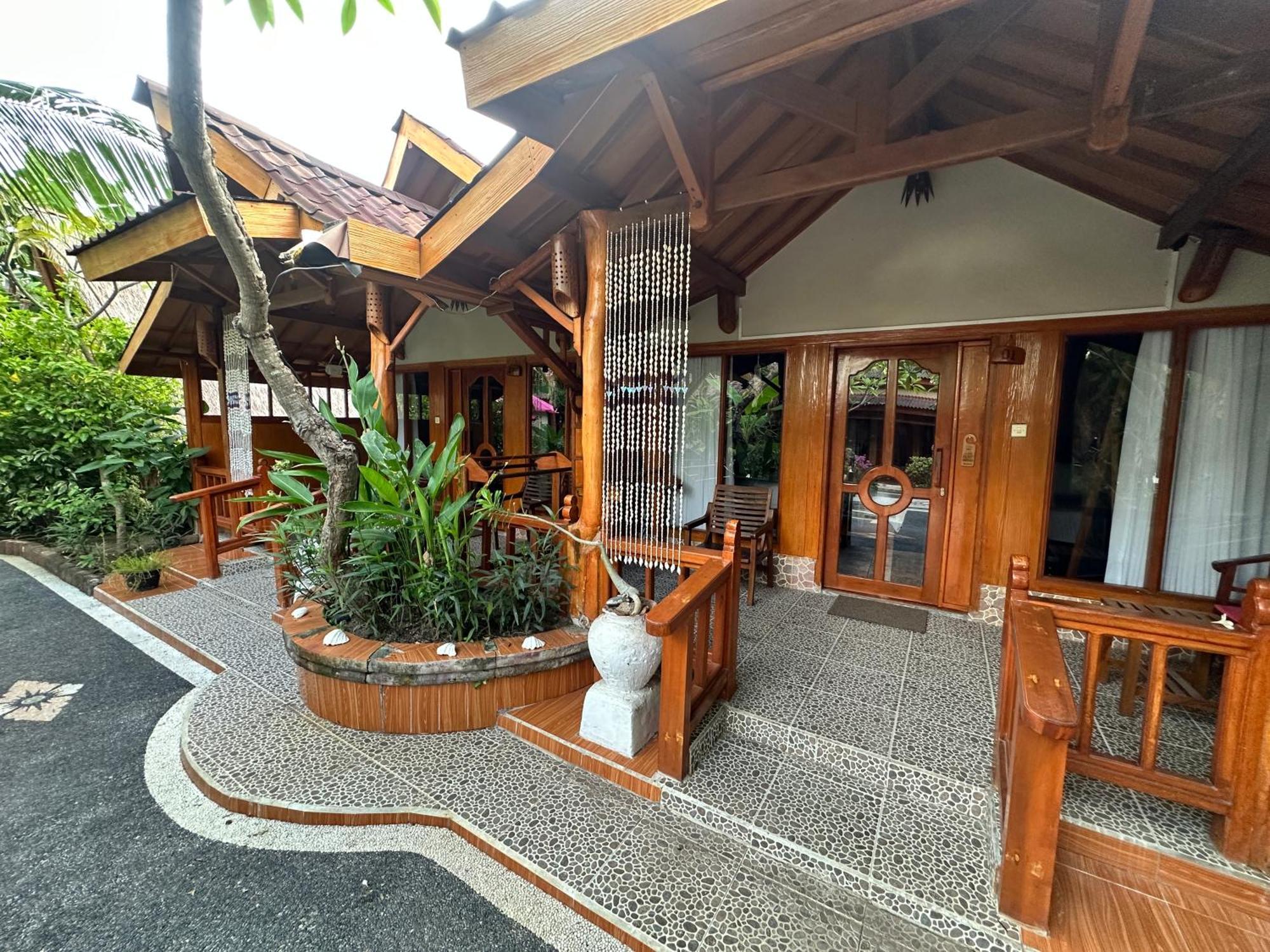 Sunny Rose Bungalows Gili Air - Adults Only Buitenkant foto