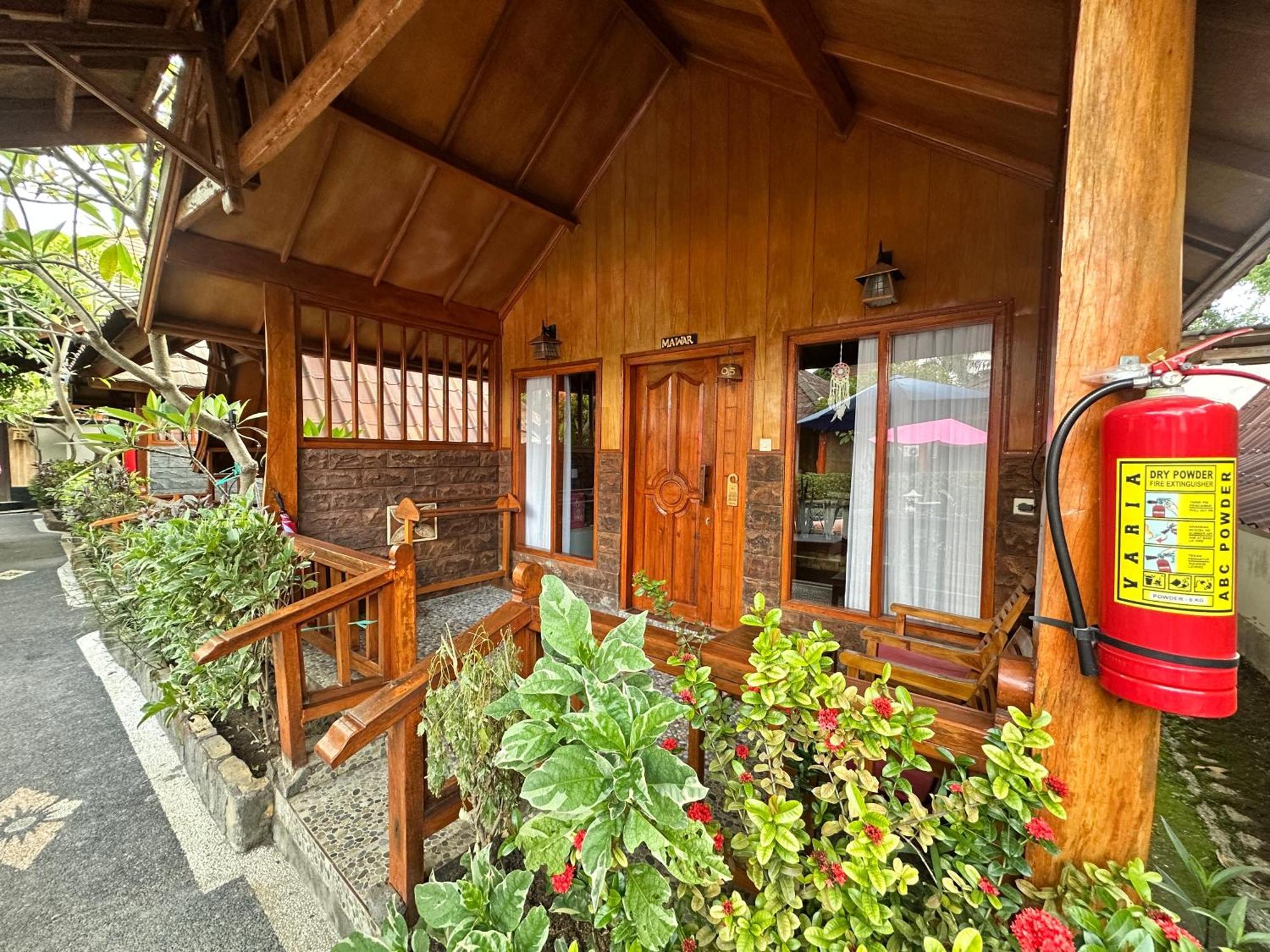 Sunny Rose Bungalows Gili Air - Adults Only Buitenkant foto