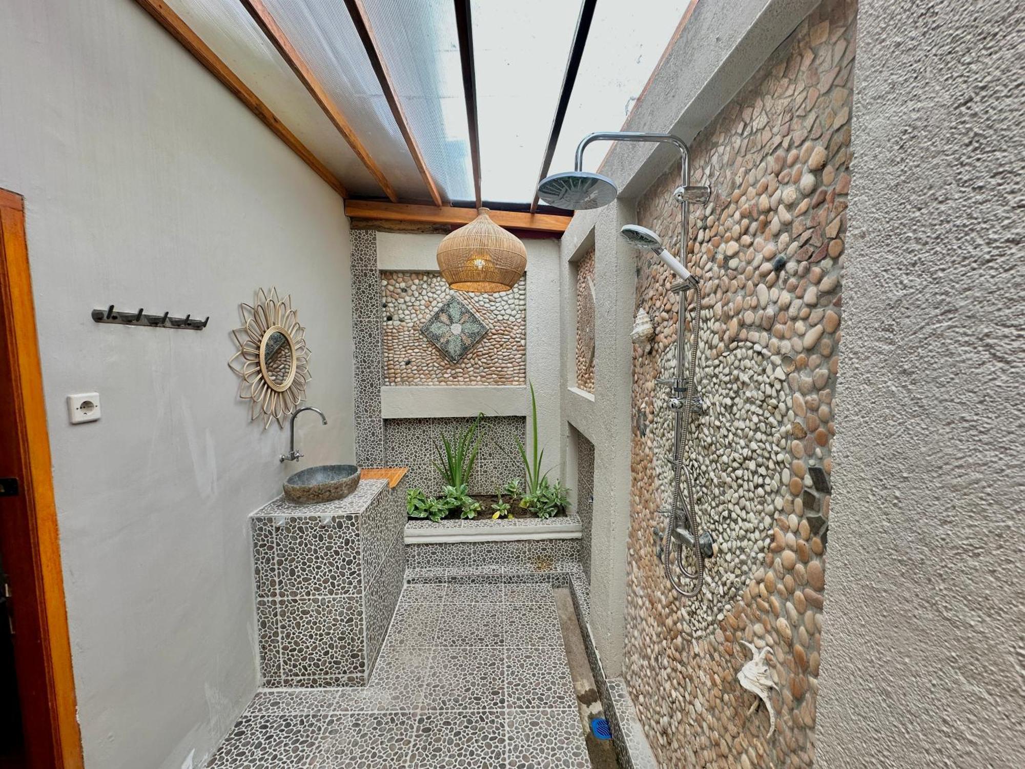 Sunny Rose Bungalows Gili Air - Adults Only Buitenkant foto